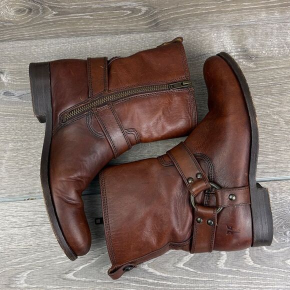 Frye Veronica Harness Short Women’s Sz 5.5B Cognac Zip Pull On Leather Boots - Picture 9 of 14